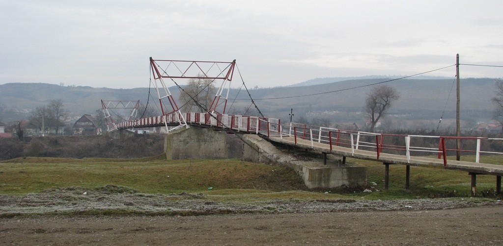 Gyalogos híd és komp - Mezőszentmargita